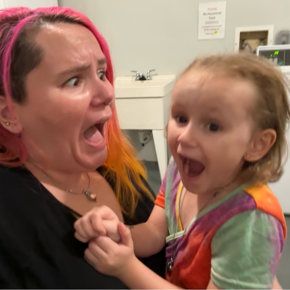 Welcome to my shop! I specialize in Torrid - Plus Size - Skincare - - Picture 8 of 10